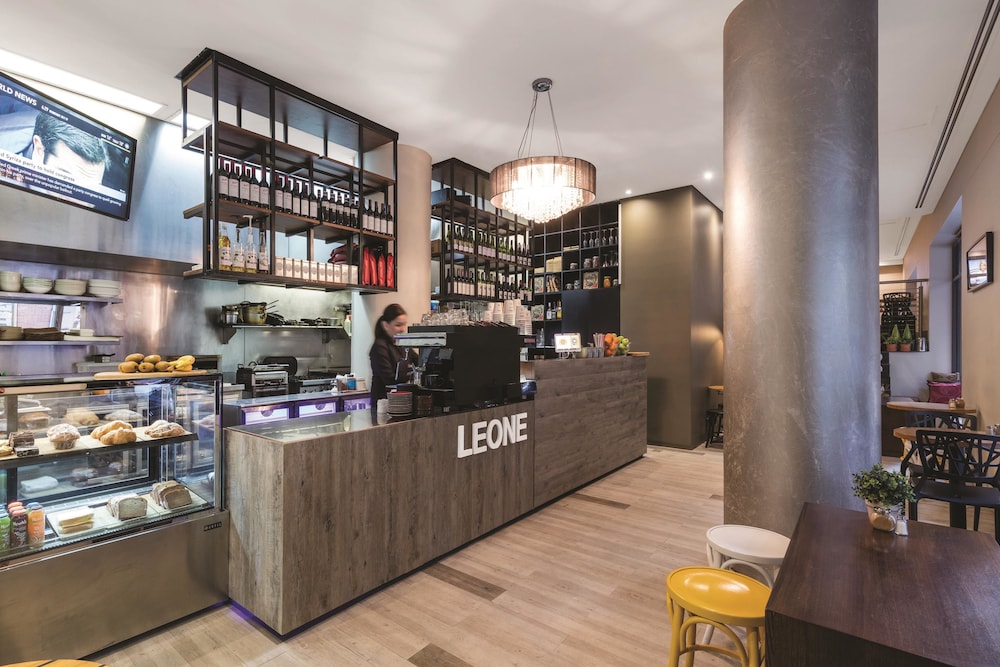 adina apartment hotel sydney town hall