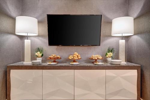 town inn suites hotel