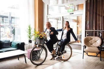 clarion hotel gillet