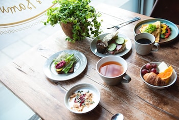 clarion hotel gillet