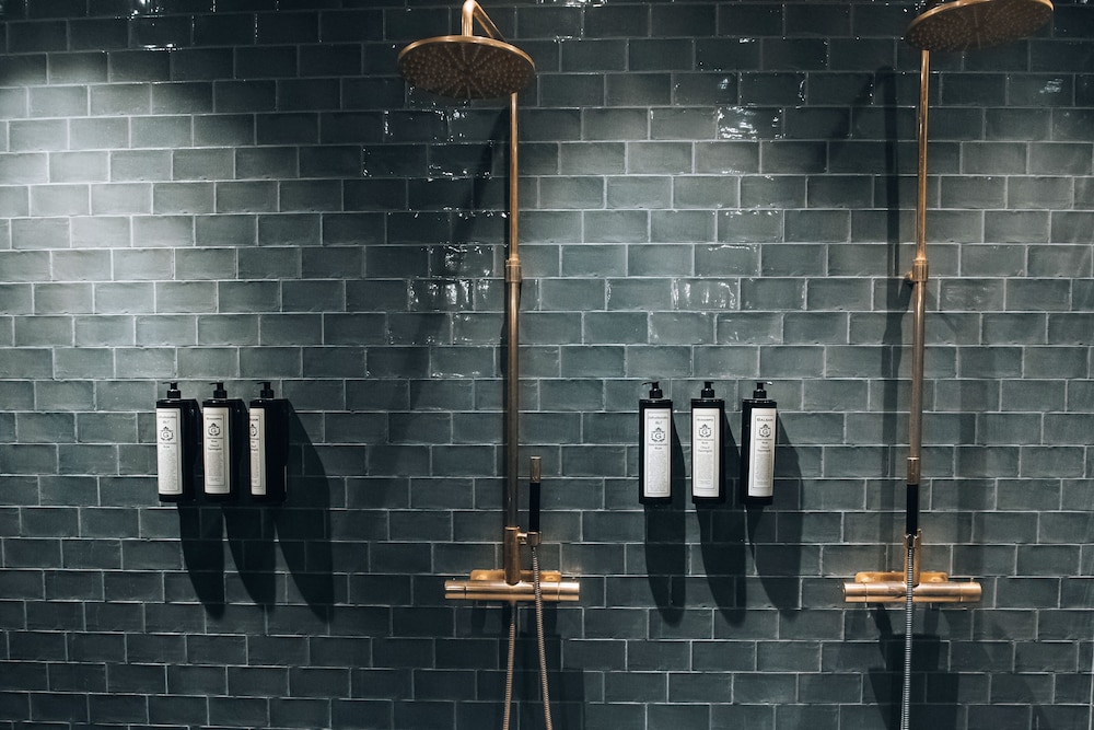 clarion hotel gillet