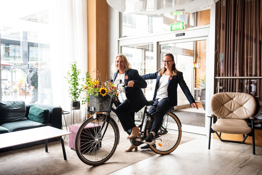 clarion hotel gillet