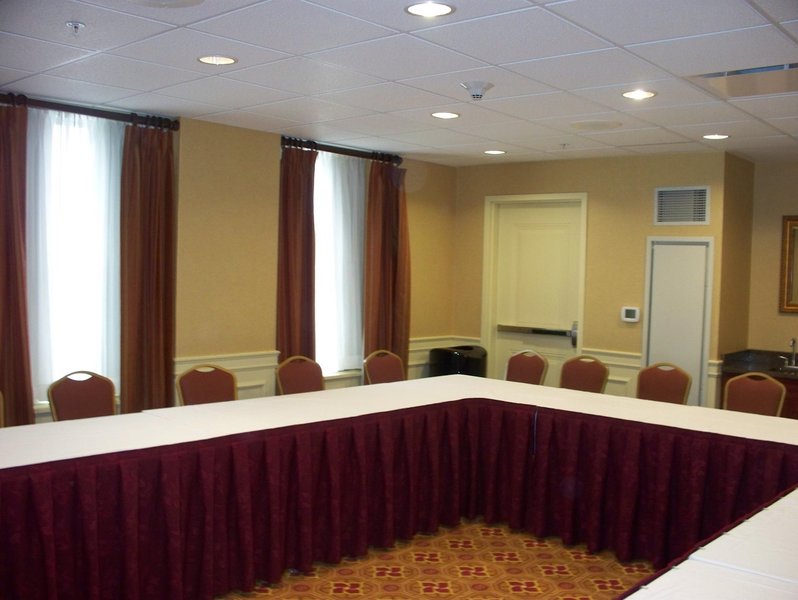 hampton inn and suites providence downtown