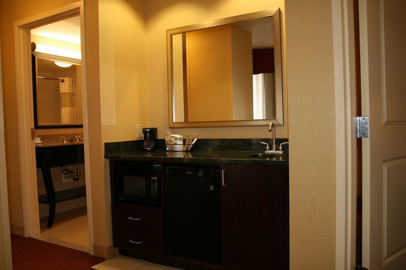 hampton inn and suites providence downtown