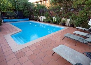 Country Plaza Queanbeyan,Crestwood>>Canberra,3 star