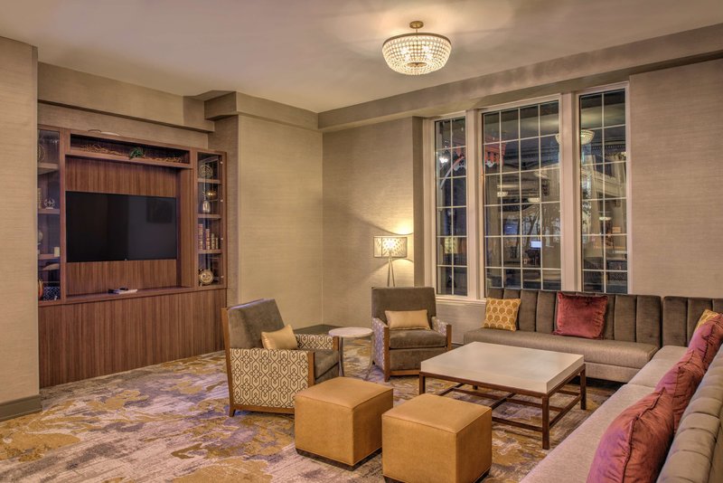 doubletree by hilton utica
