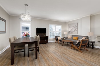 grand park hotel and suites downtown vancouver ascend hotel collection