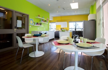 grand park hotel and suites downtown vancouver ascend hotel collection