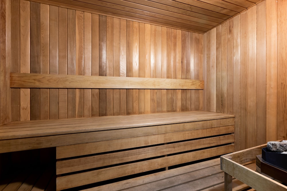 grand park hotel and suites downtown vancouver ascend hotel collection