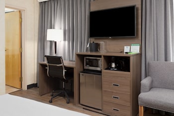 grand park hotel and suites downtown vancouver ascend hotel collection