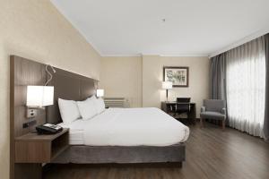 grand park hotel and suites downtown vancouver ascend hotel collection