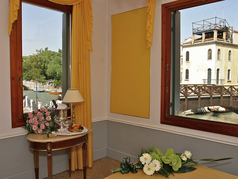 hotel arlecchino