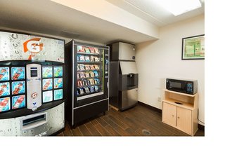 red roof inn rockford east casino district