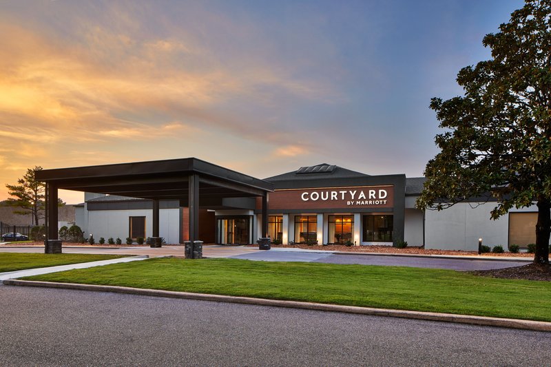 courtyard by marriott memphis airport