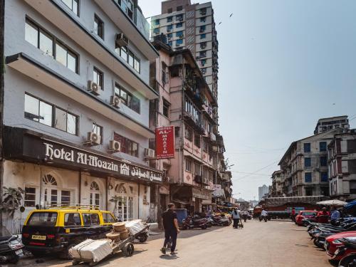 hotel al moazin