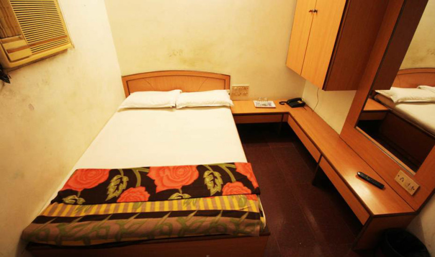hotel hira palace