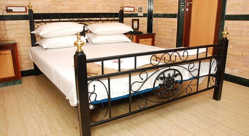 hotel hira palace