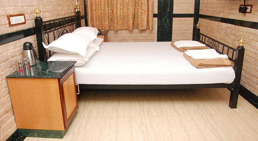 hotel hira palace