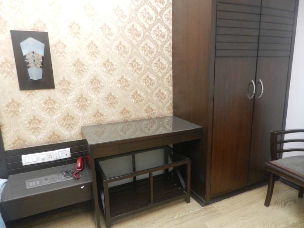 hotel sweet home