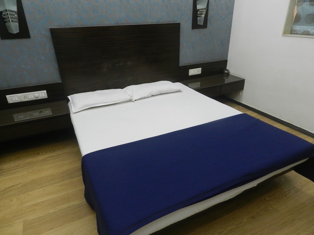 hotel sweet home