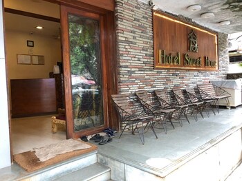 hotel sweet home