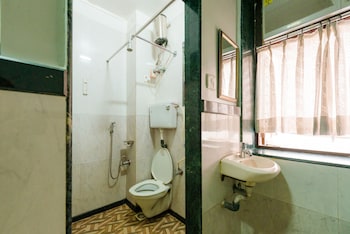 travellers inn mumbai