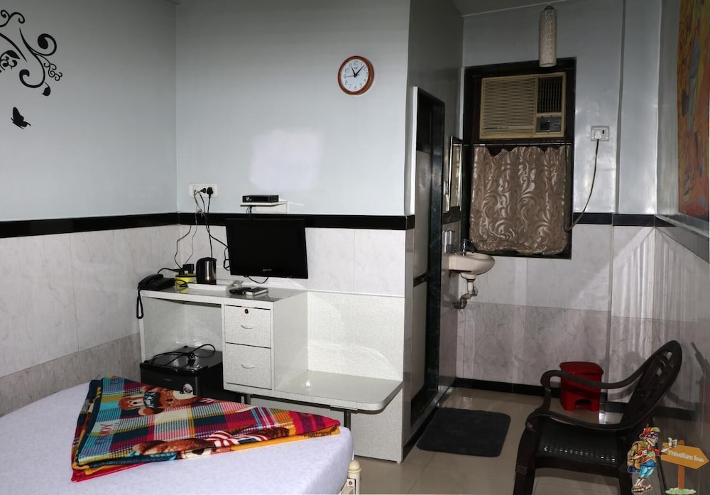 travellers inn mumbai