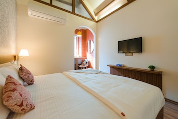 travellers inn mumbai