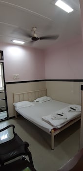 travellers inn mumbai