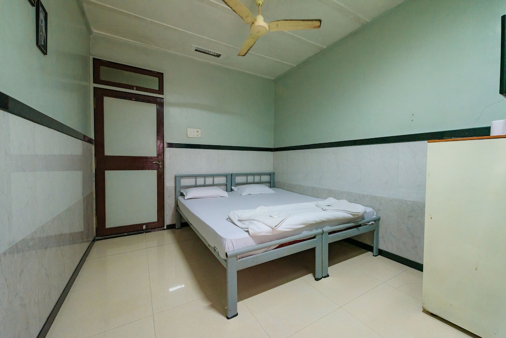 travellers inn mumbai