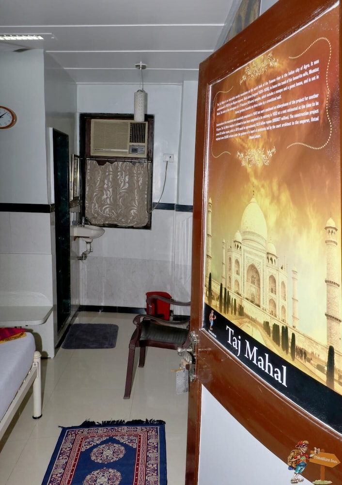 travellers inn mumbai