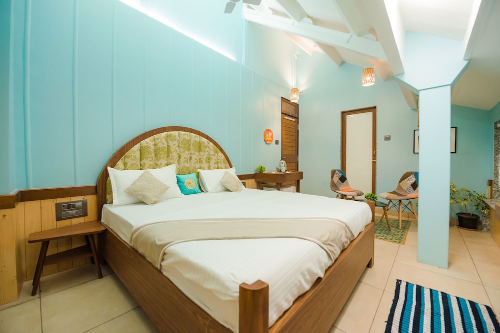 travellers inn mumbai