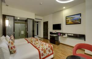 E Hotel,Royapettah,4 star