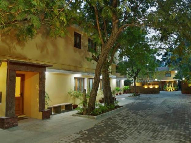 hanu reddy residences poes garden