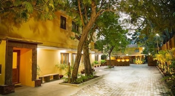 hanu reddy residences poes garden