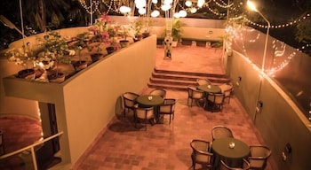 hanu reddy residences poes garden