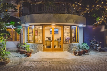 hanu reddy residences poes garden