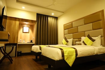 taz kamar inn