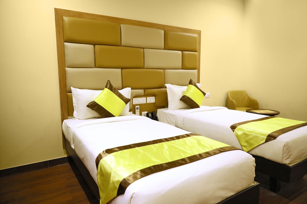 taz kamar inn
