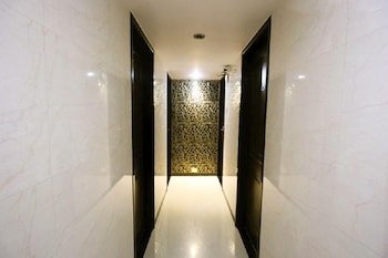 hotel solitaire vashi