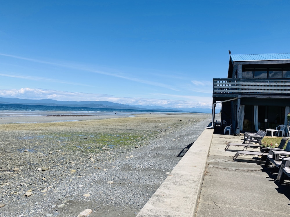 qualicum beach
