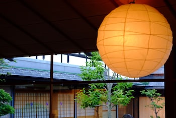 onishiya suishoen