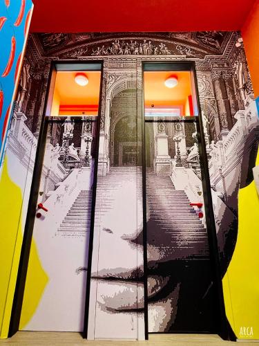 lh arca street art hotel