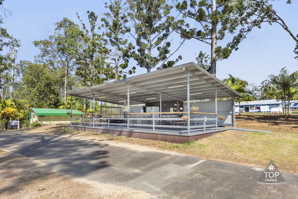 lake tinaroo holiday park