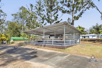 lake tinaroo holiday park