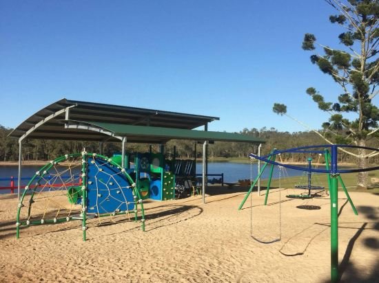 lake tinaroo holiday park