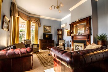 Heytesbury House,Cobden>>Camperdown,4.5 star