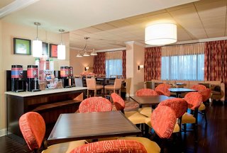 Hampton Inn Starkville,Oktibbeha>>Columbus,3 star