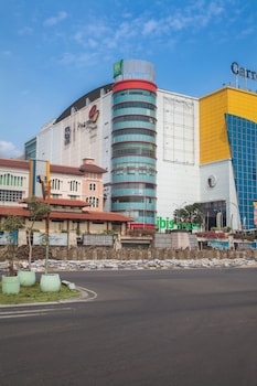 ibis styles jakarta mangga dua square