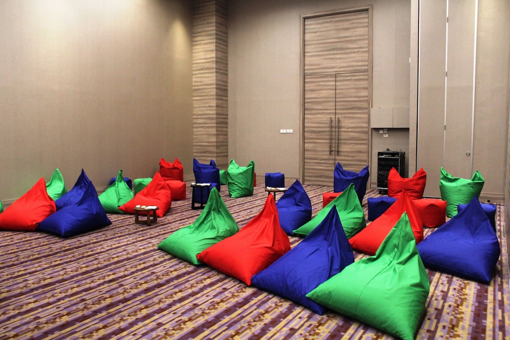 ibis styles jakarta mangga dua square